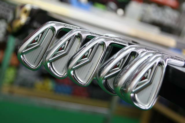 Iron Set Taylormade R9 NS.Pro 950GH