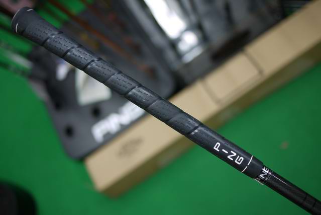 Driver Ping Rapture V2 Graphite Design TFC 550D
