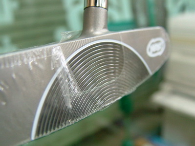 Putter Yes Hanna -

